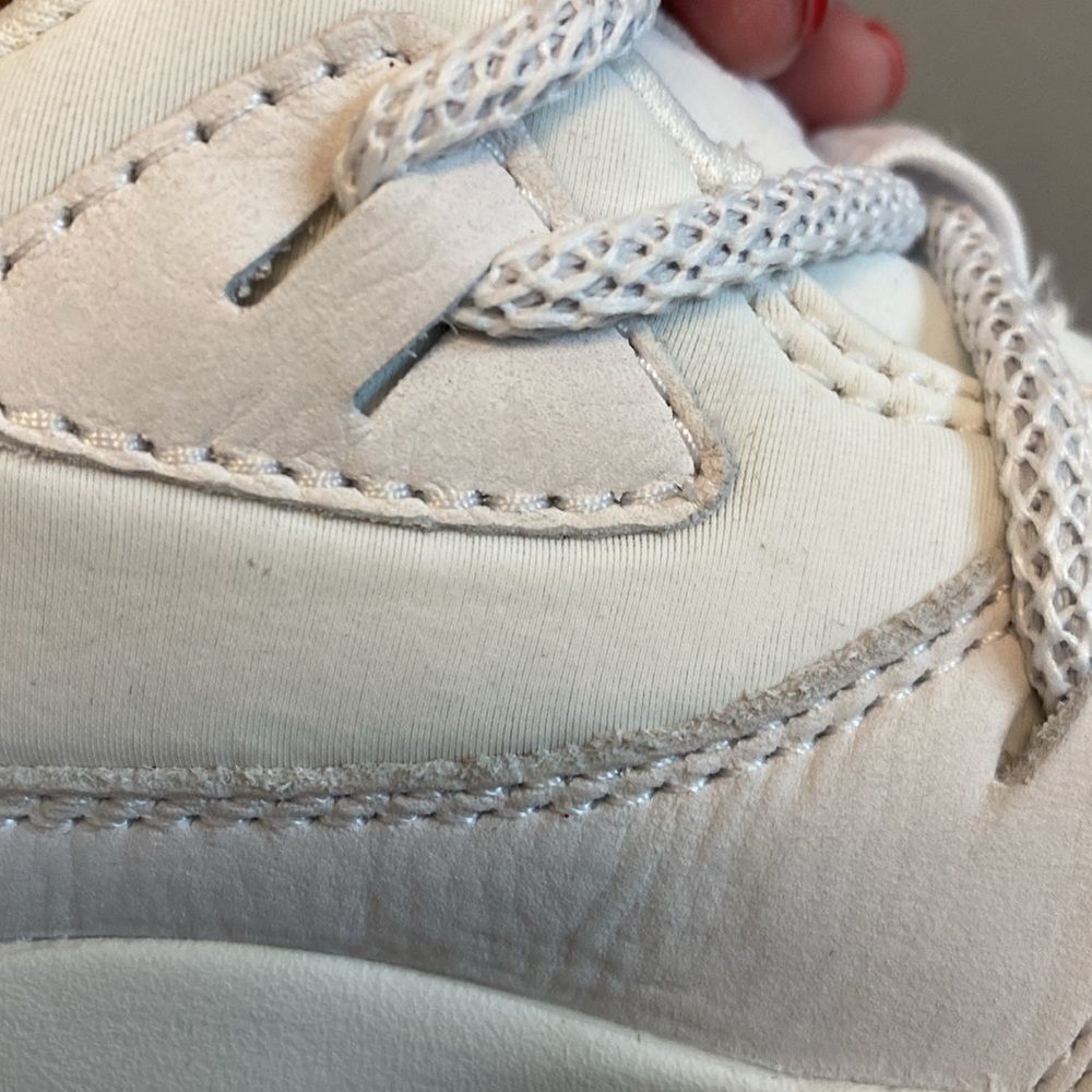 NEW- UGG- WHITE LA CLOUD LACE FASHION PLATFORM SNEAKERS, WOMEN Size 10 - Picture 8 of 9